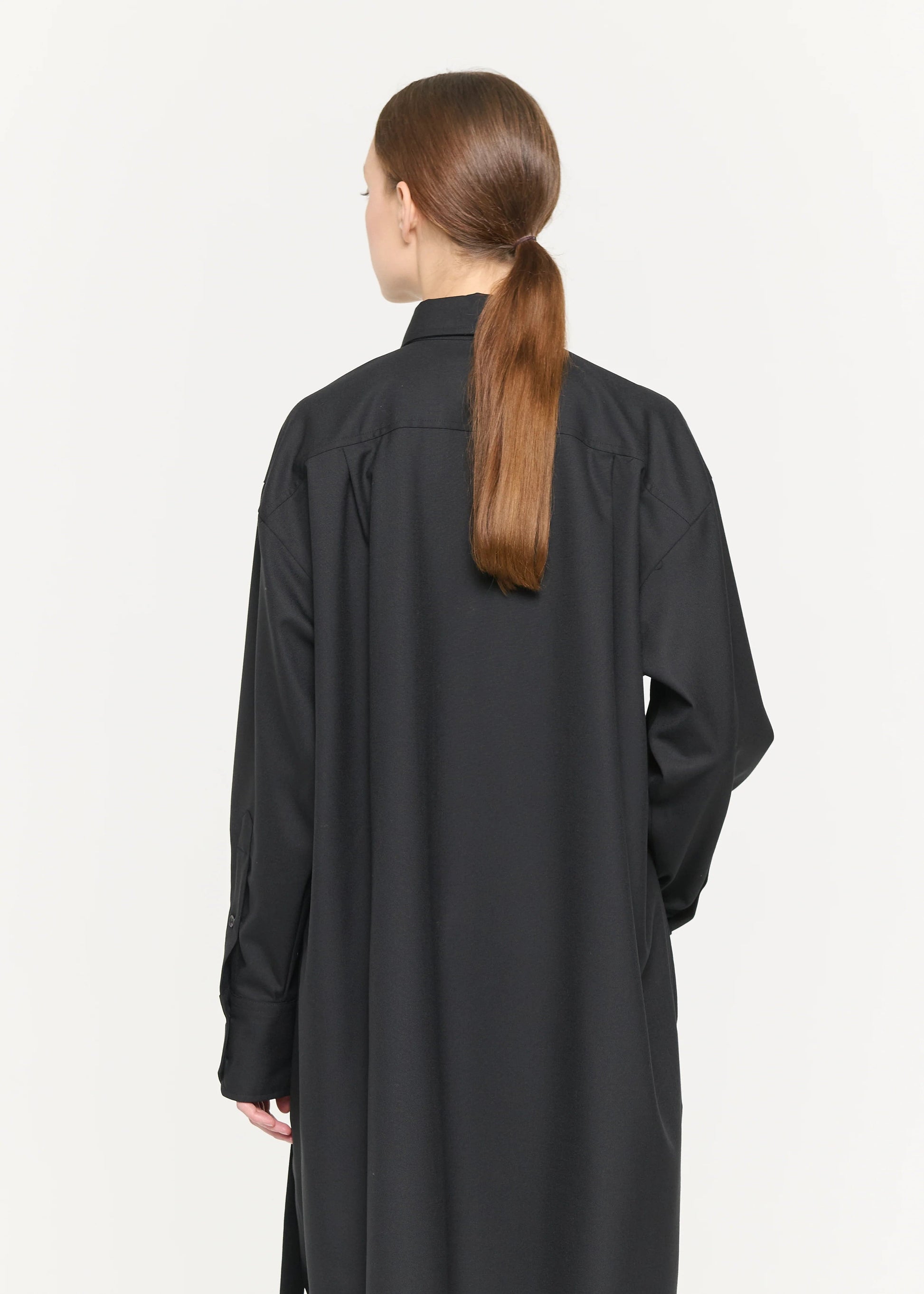 PLAN C - Black wool shirt with tail Plan C