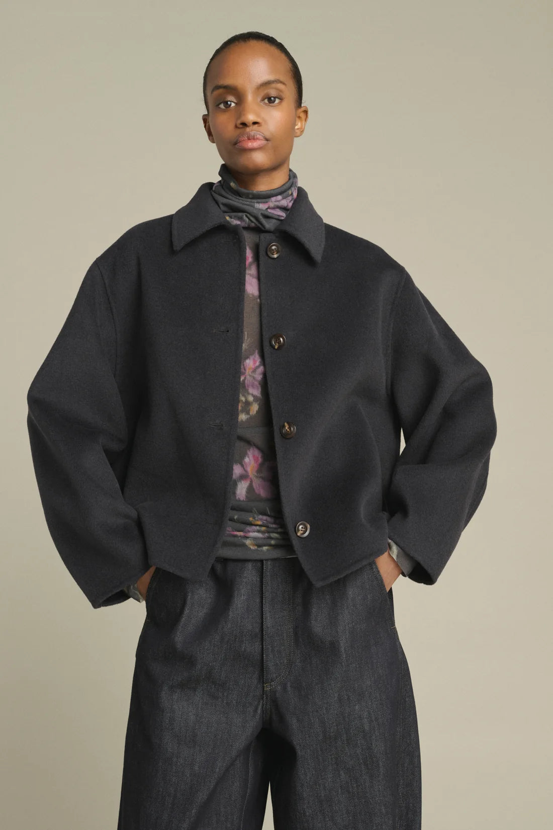 SOEUR - Gyoda veste boxy boutonnée en cachemire double face Charbon