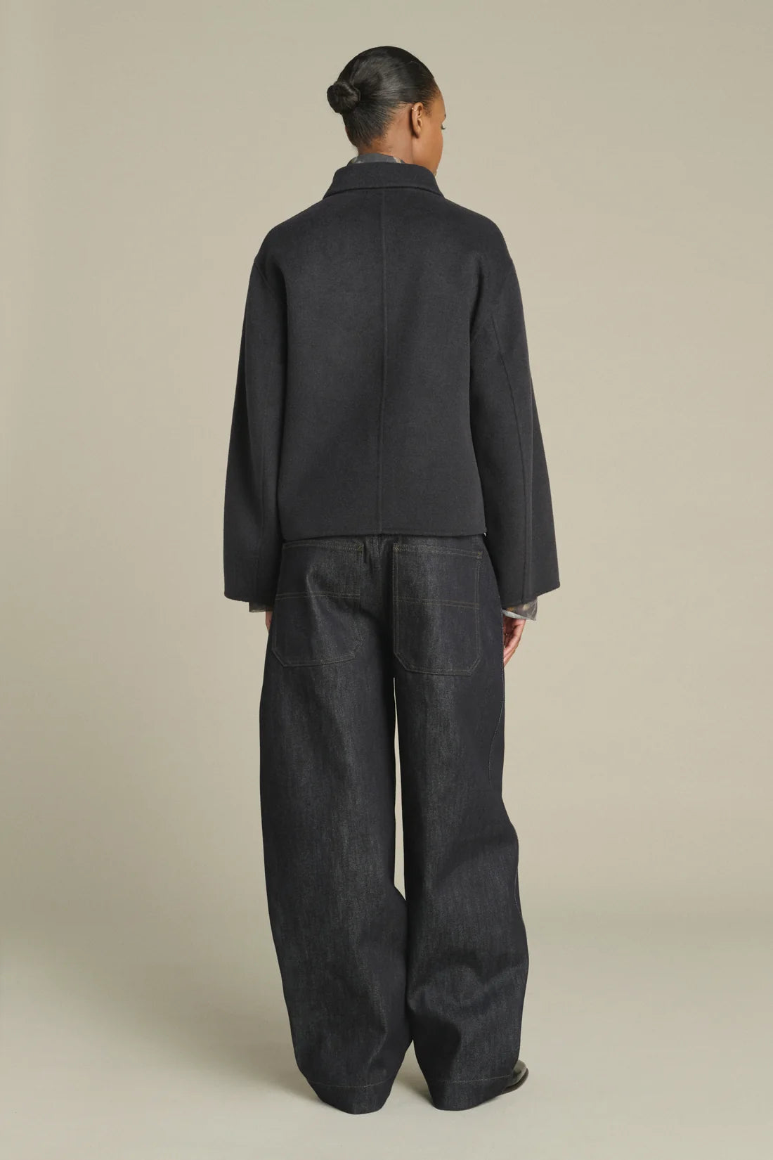 SOEUR - Gyoda veste boxy boutonnée en cachemire double face Charbon
