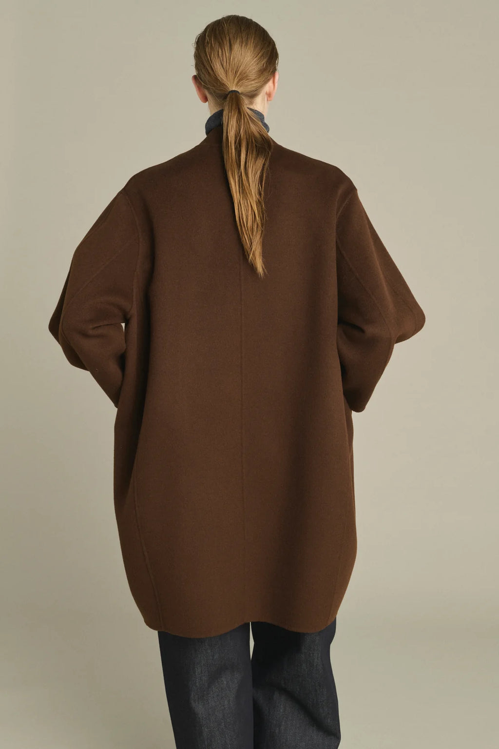 SOEUR - Manteau rond en laine double face Beaulieu chocolat