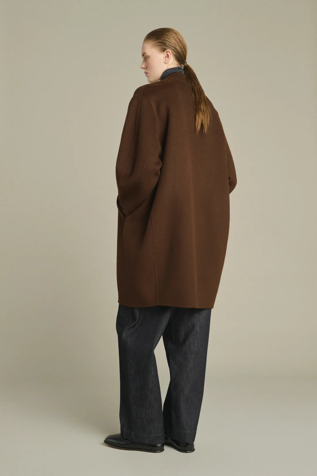 SOEUR - Manteau rond en laine double face Beaulieu chocolat
