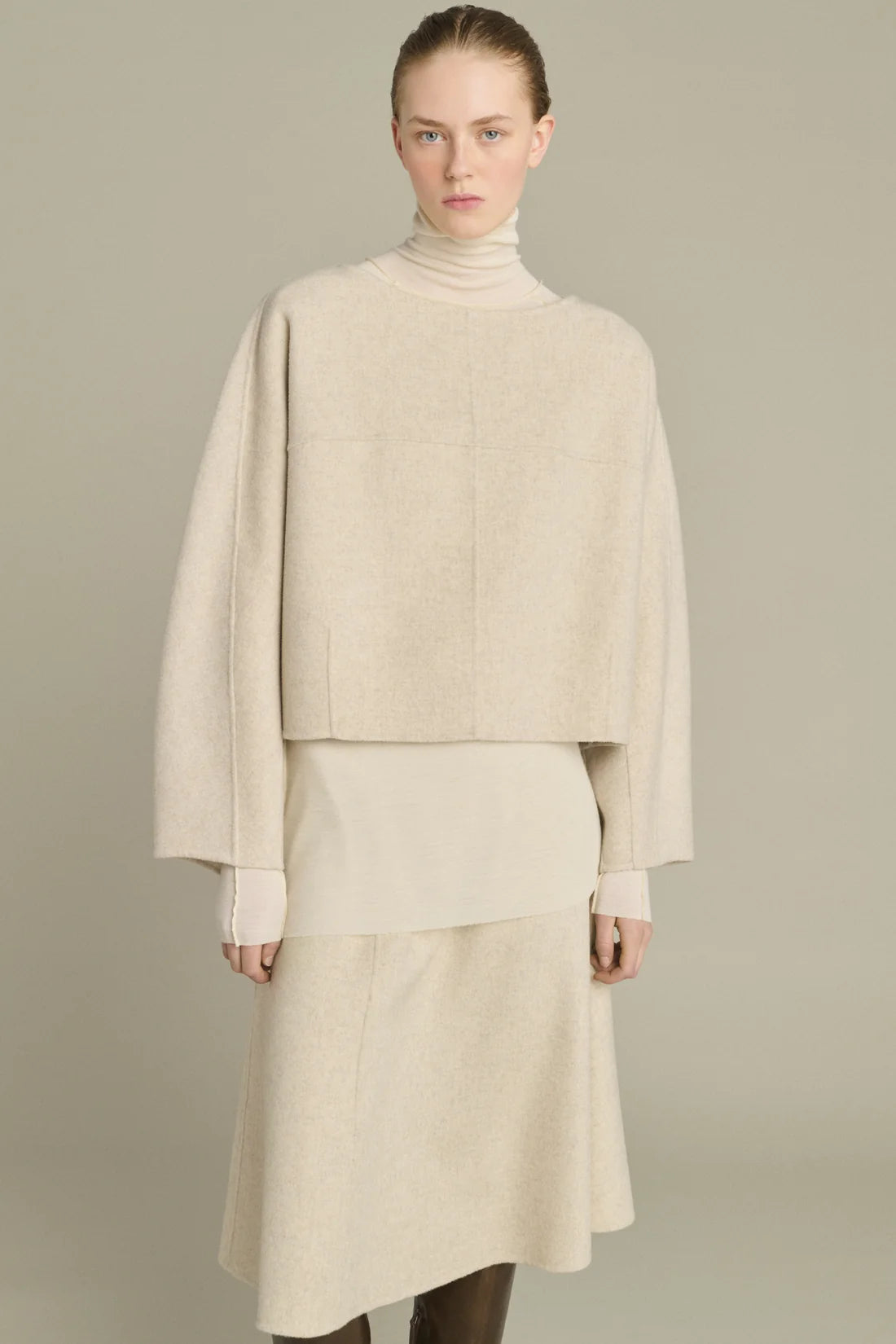 SOEUR - Haut boxy en laine double face Hora écru/gris