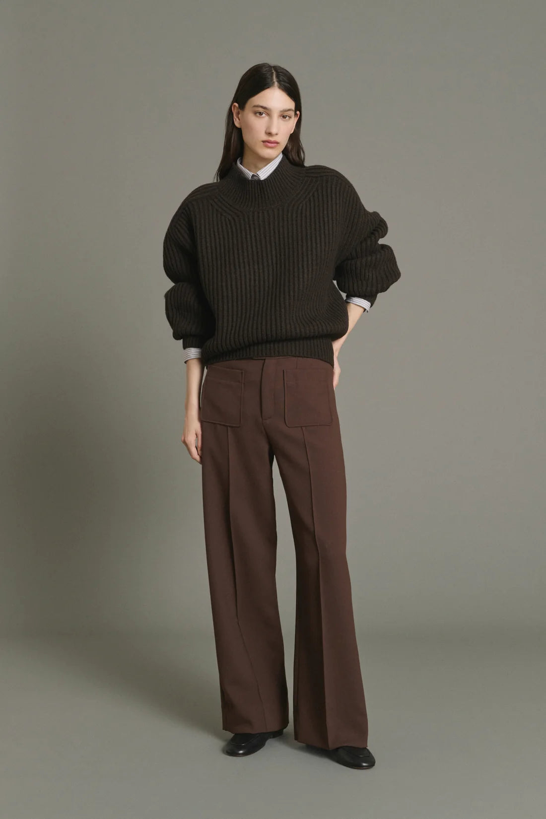 SOEUR - Pantalon long à poches plaquées et pli piqué marron