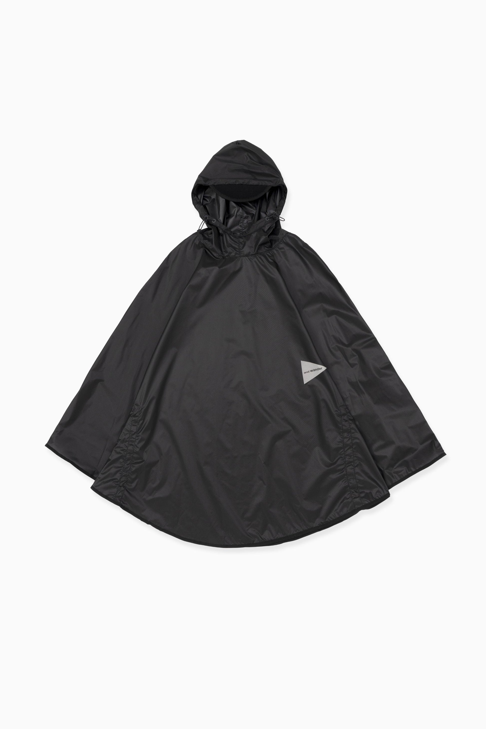 AND WANDER - Poncho sil black AND WANDER