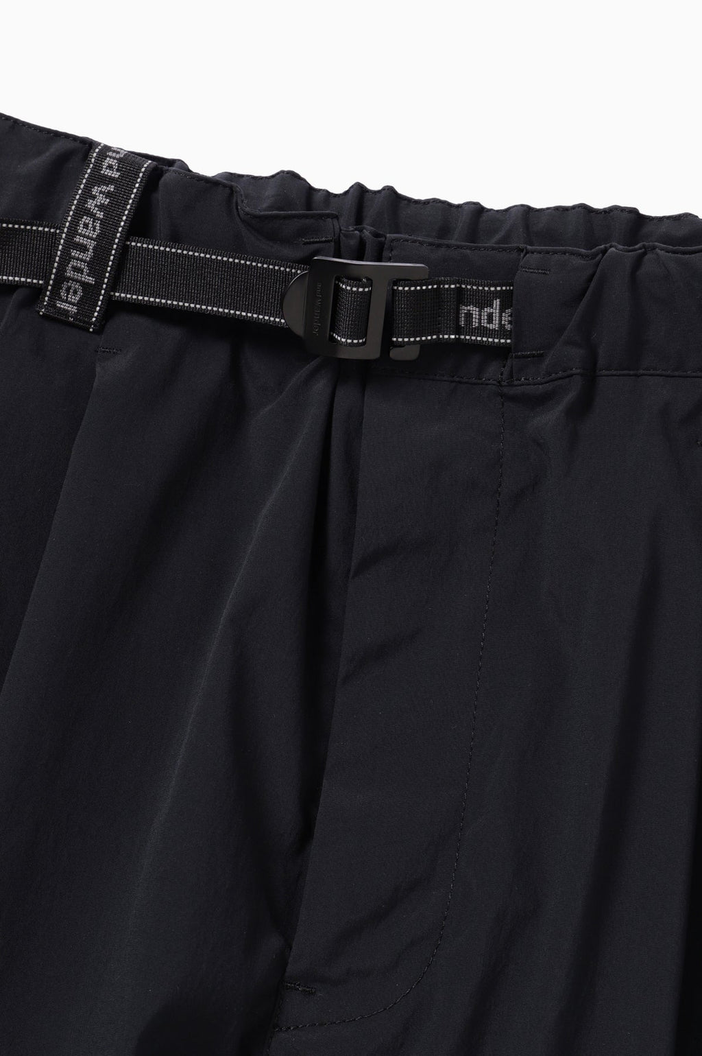 AND WANDER - UV cut strech short black