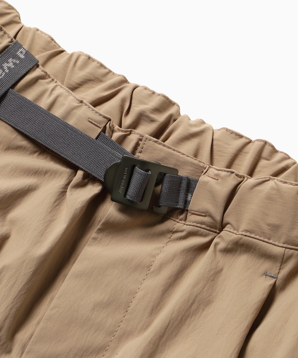 AND WANDER - UV cut strech short beige