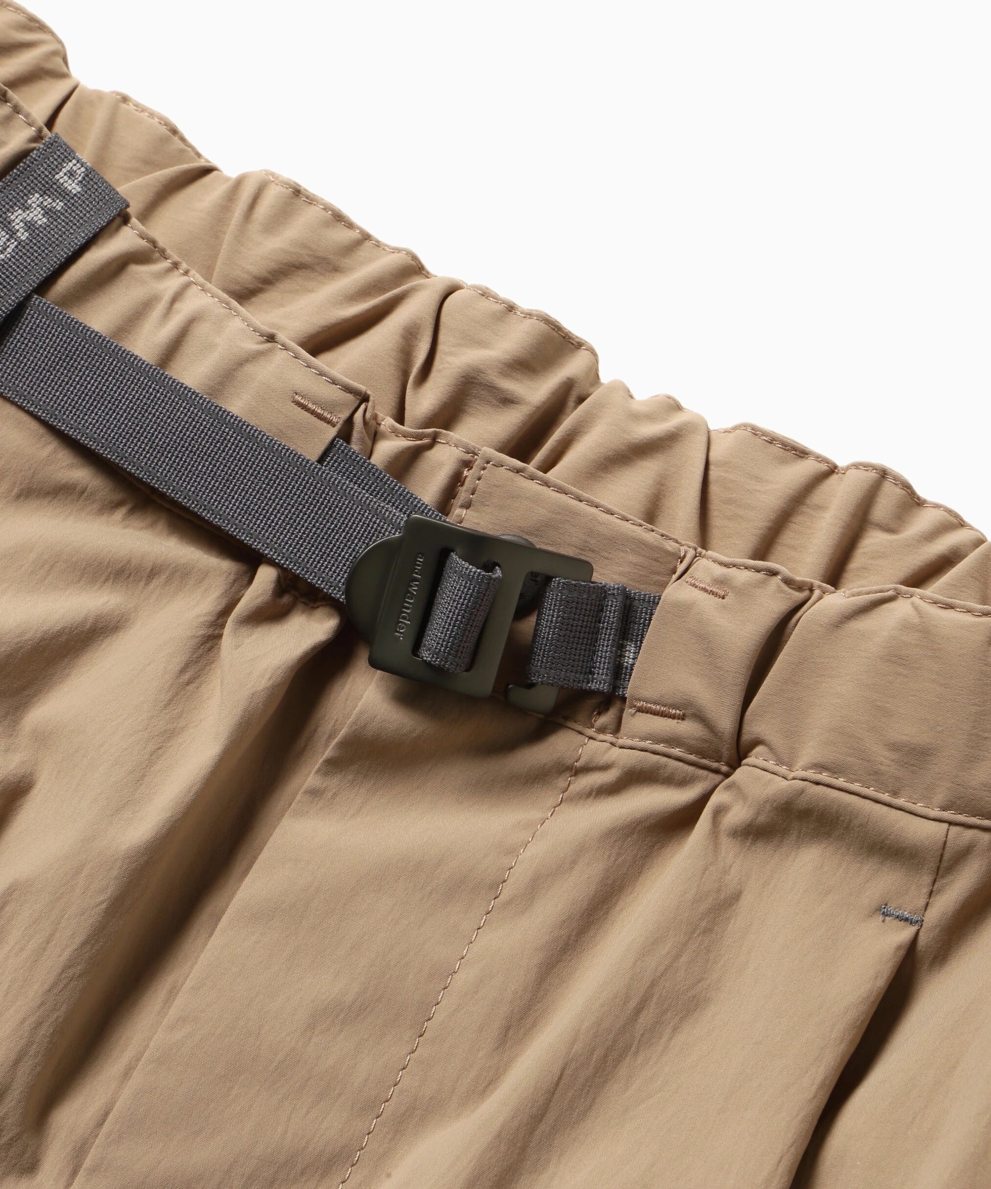 AND WANDER - UV cut strech short beige