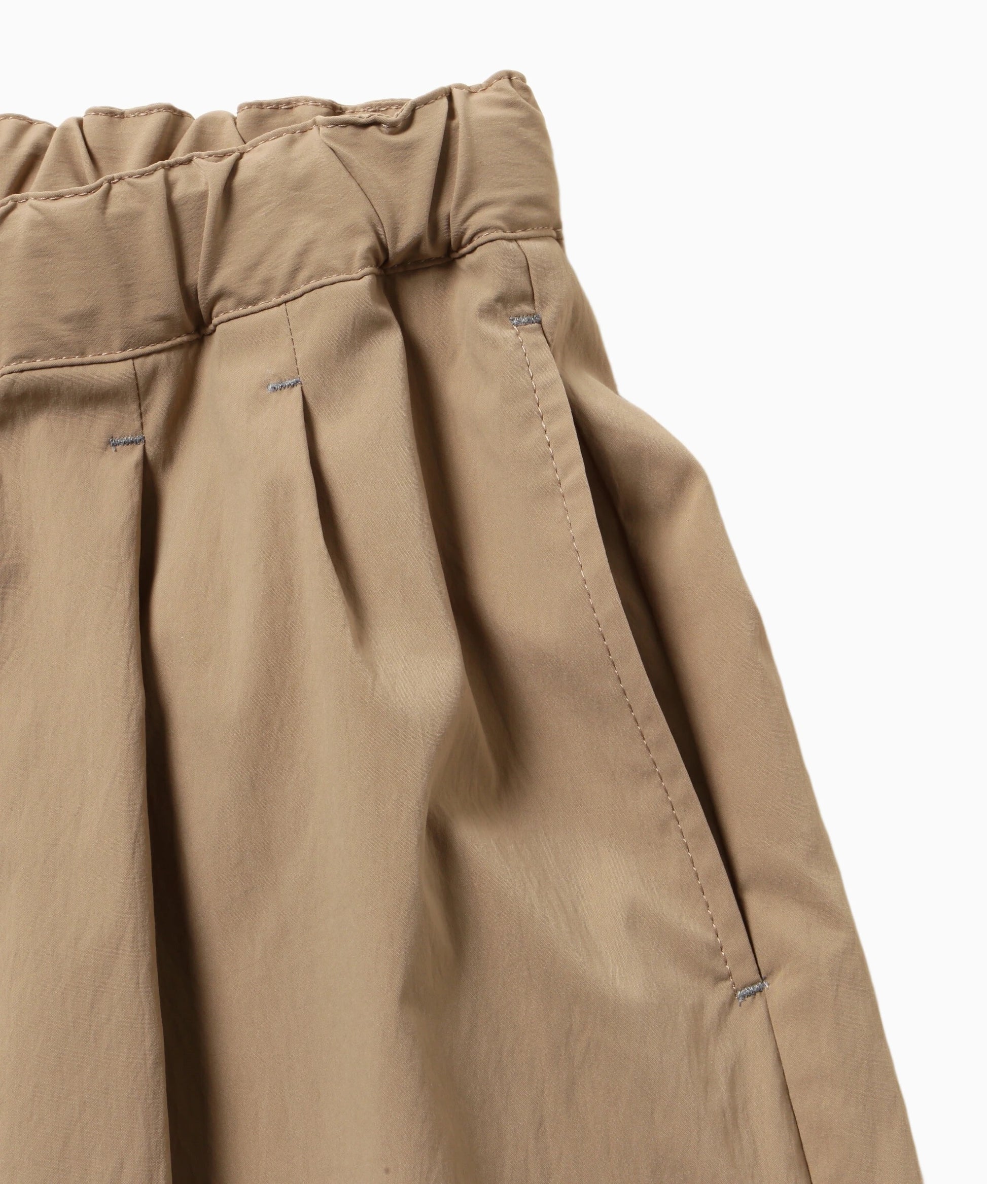 AND WANDER - UV cut strech short beige