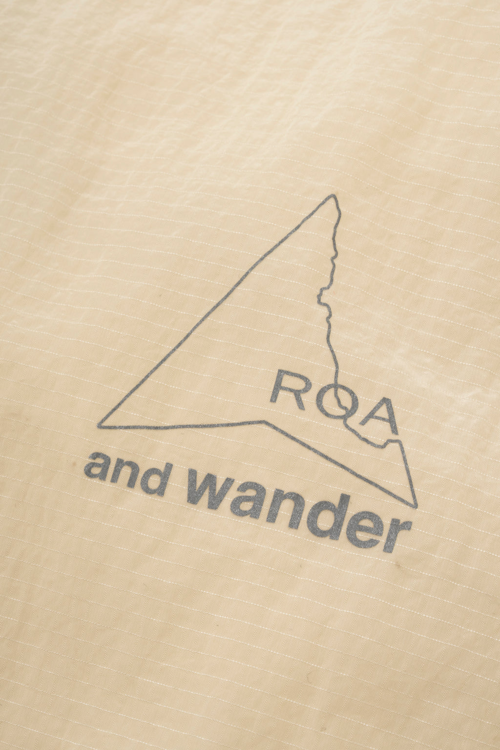 AND WANDER - Roa x and wander ripstop wind jacket off white