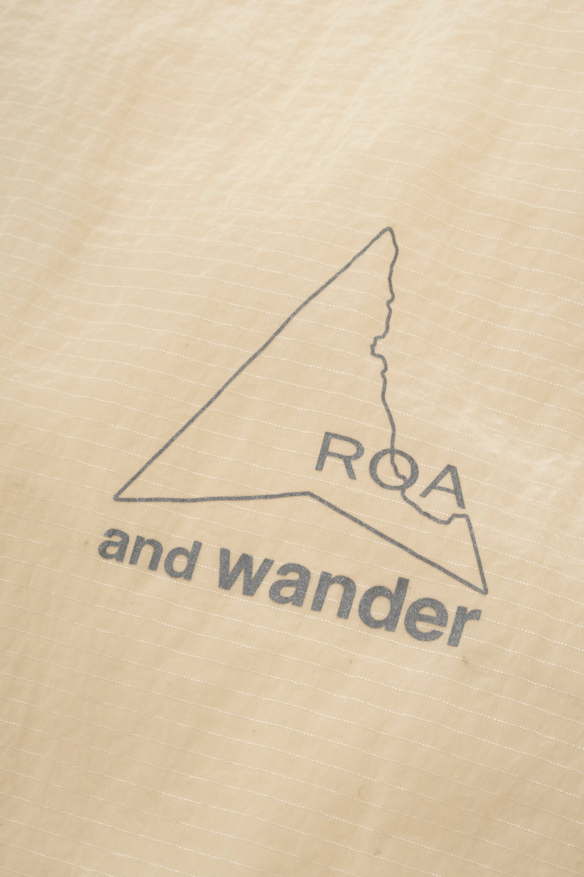 AND WANDER - Roa x and wander ripstop wind jacket off white