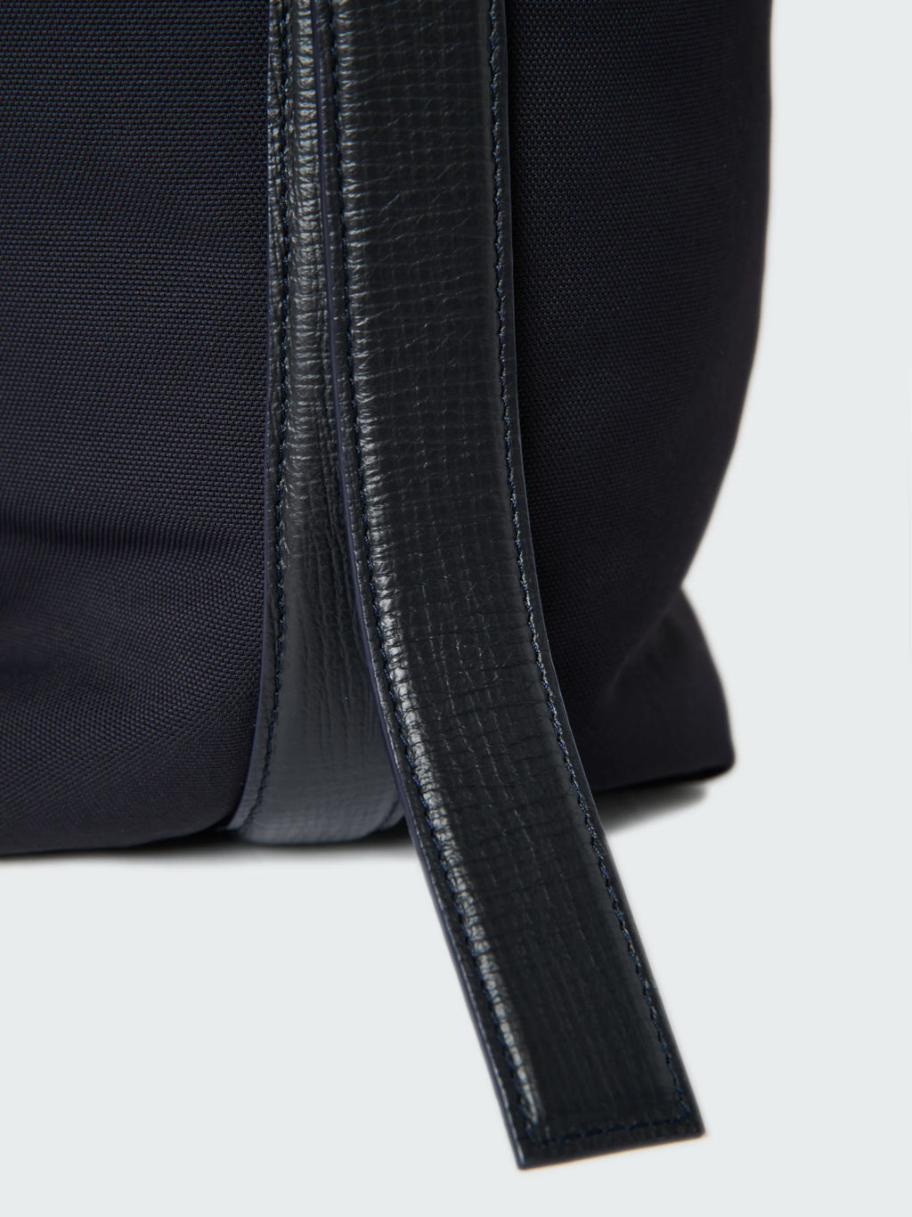 STUDIO NICHOLSON - Airport bag astro nylon black