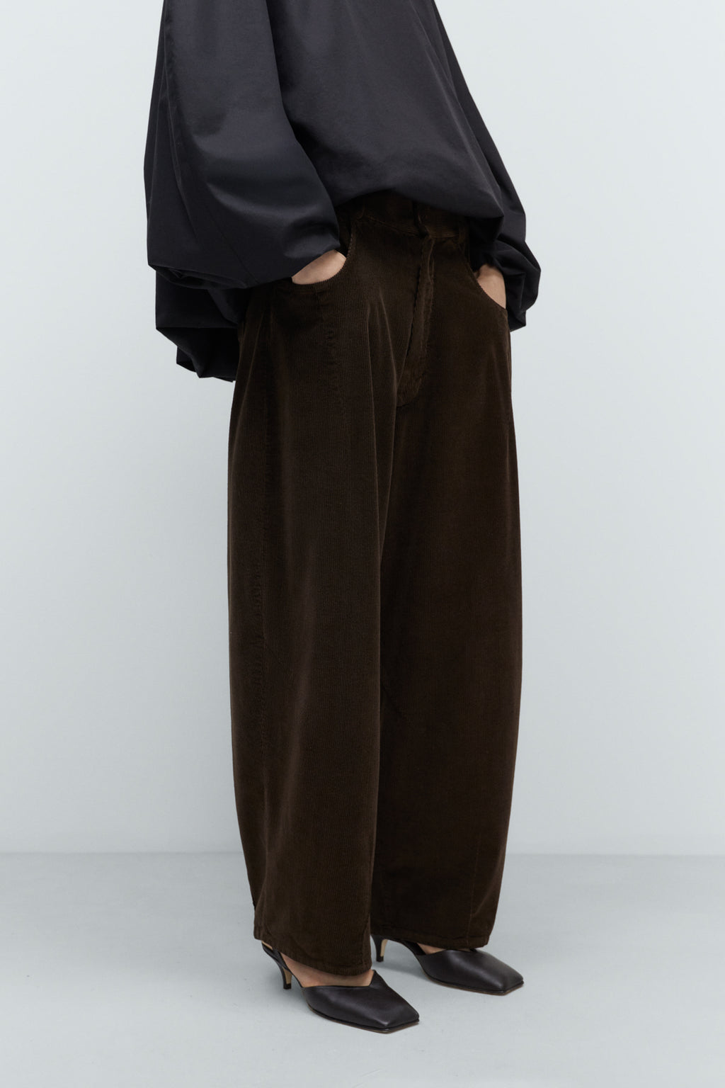 CORDERA - Corduroy baggy pants brown