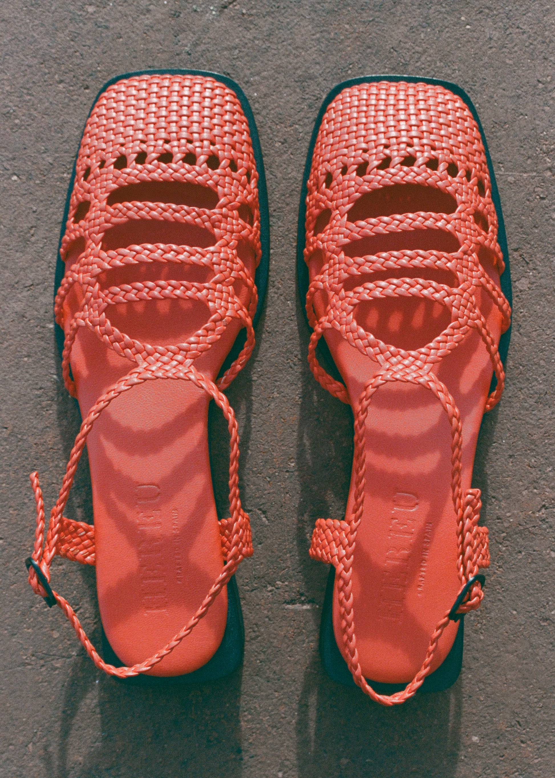 HEREU - Barana squared toe woven sandal clementine