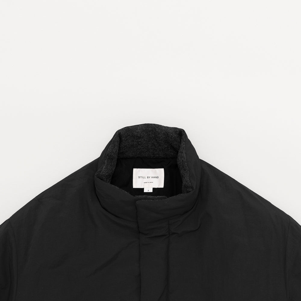 STILL BY HAND - Round puffy blouson black STILL BY HAND