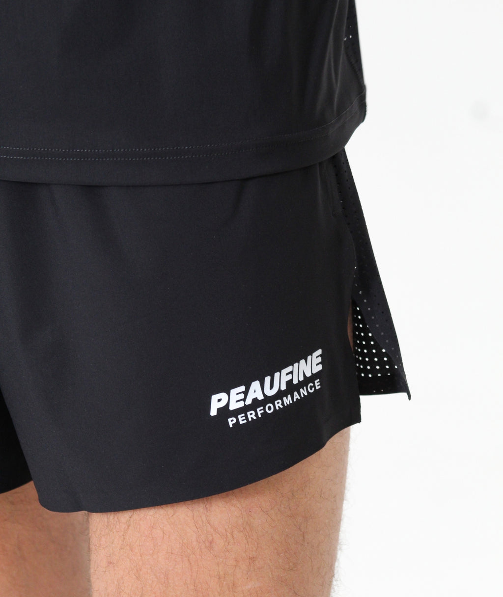 PEAUFINE ATHLETICS -  Performance short 3' black