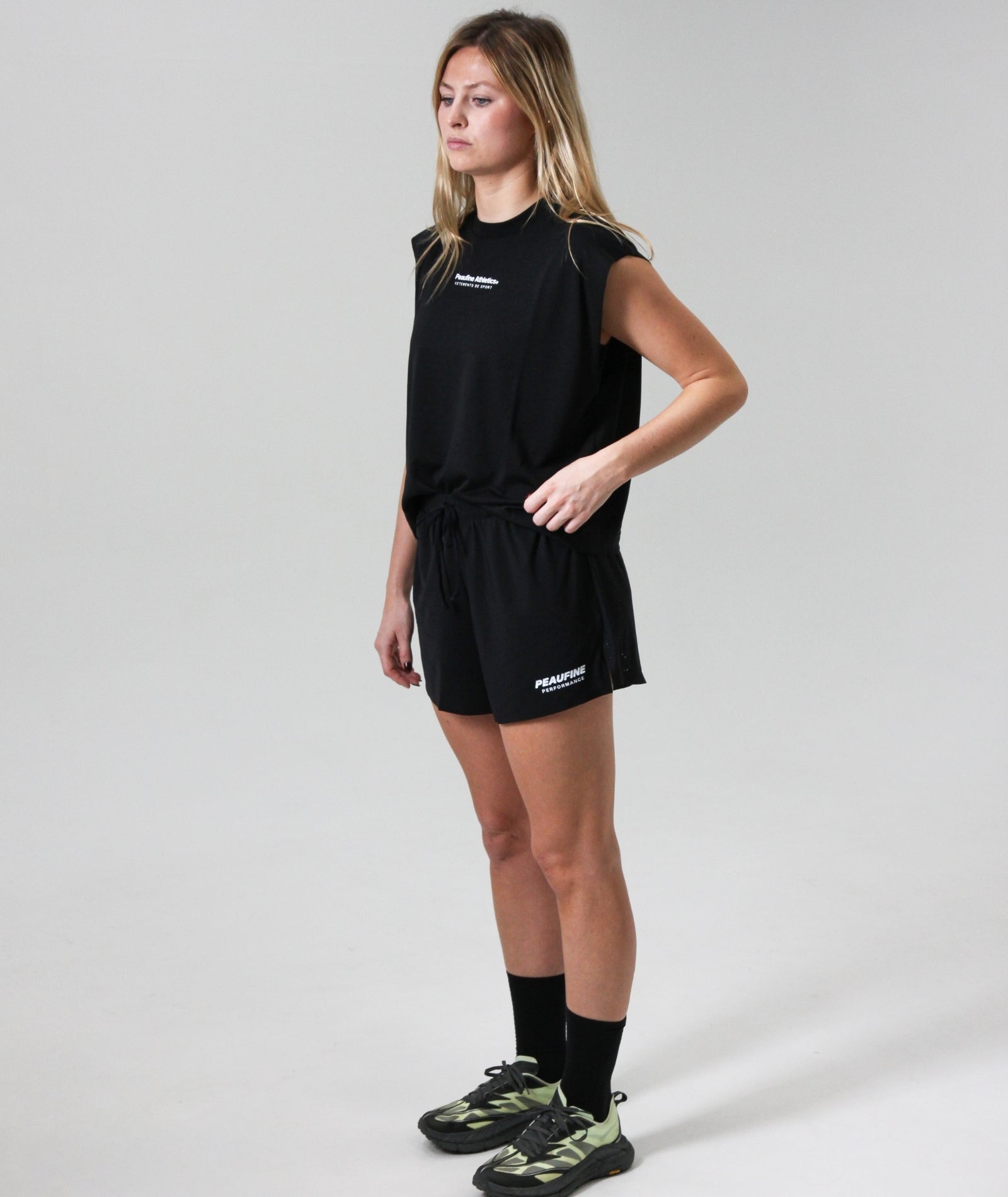 PEAUFINE ATHLETICS -  Performance short 3' black