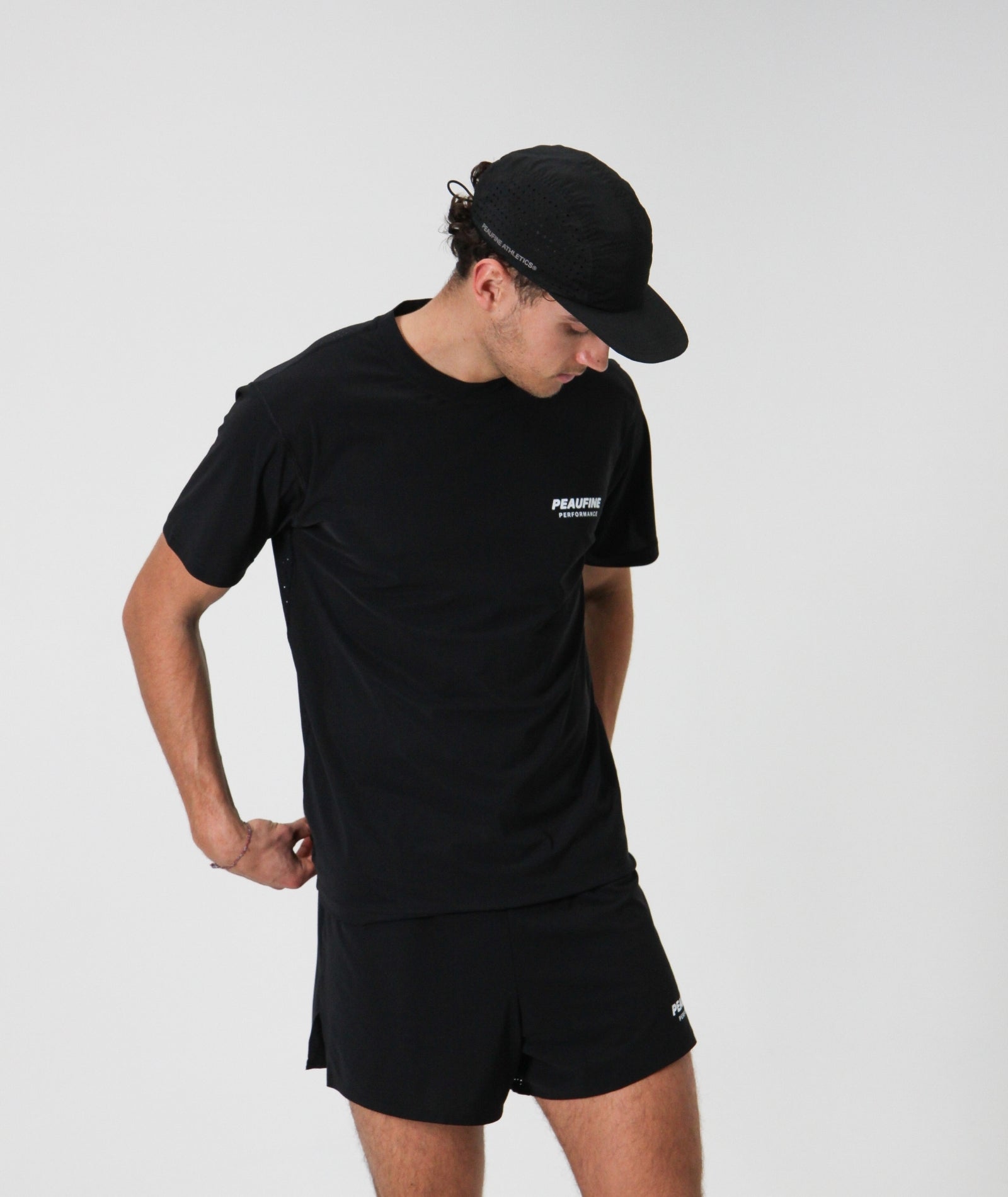 PEAUFINE ATHLETICS -  Performance t-shirt black