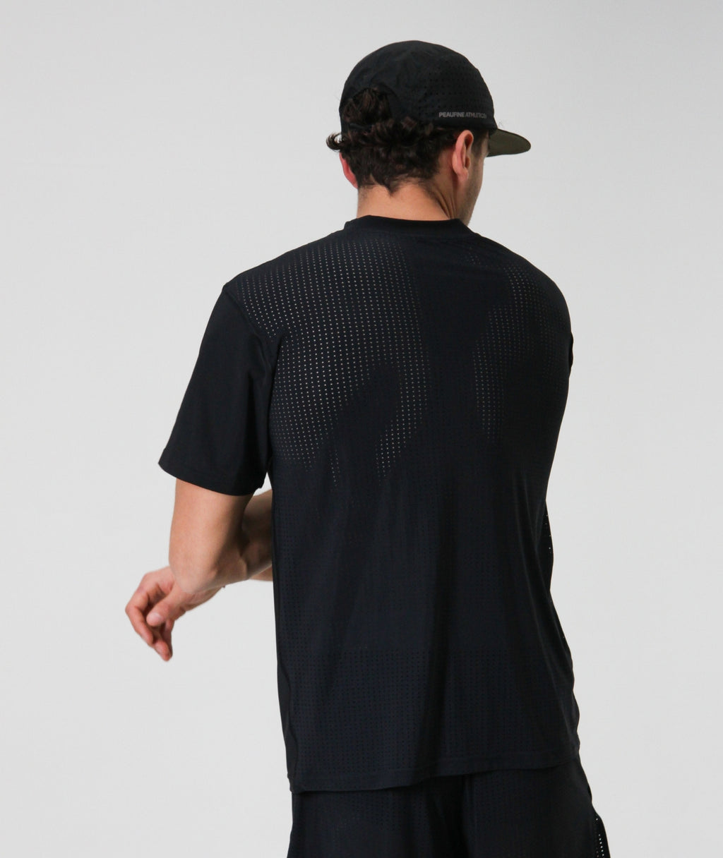 PEAUFINE ATHLETICS -  Performance t-shirt black