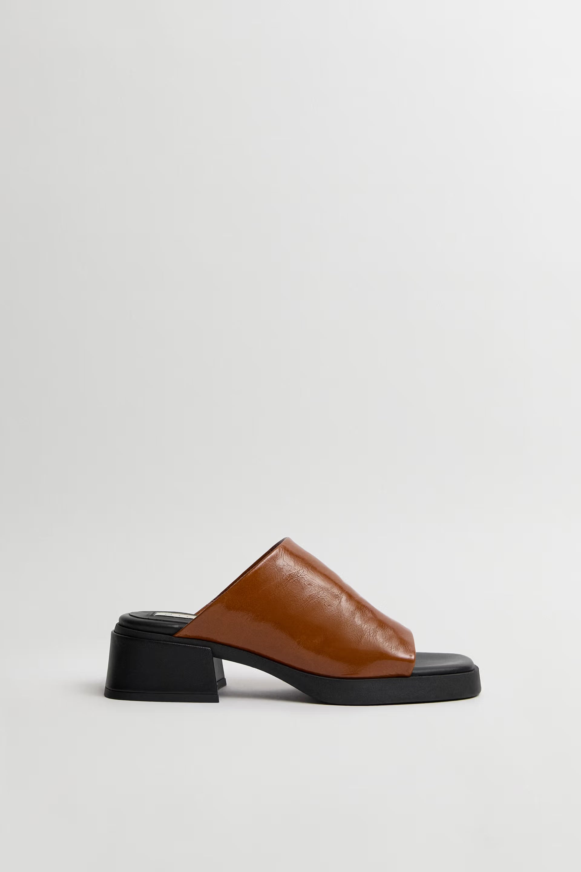 MIISTA - Zooey tan shiny