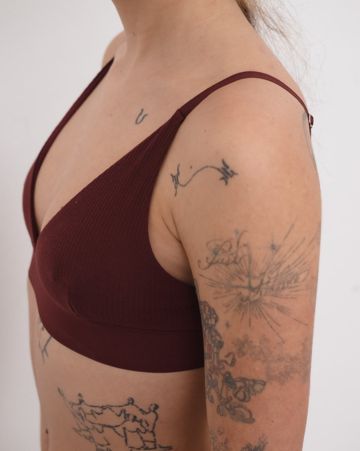 BASERANGE - Triangle bra Nara red