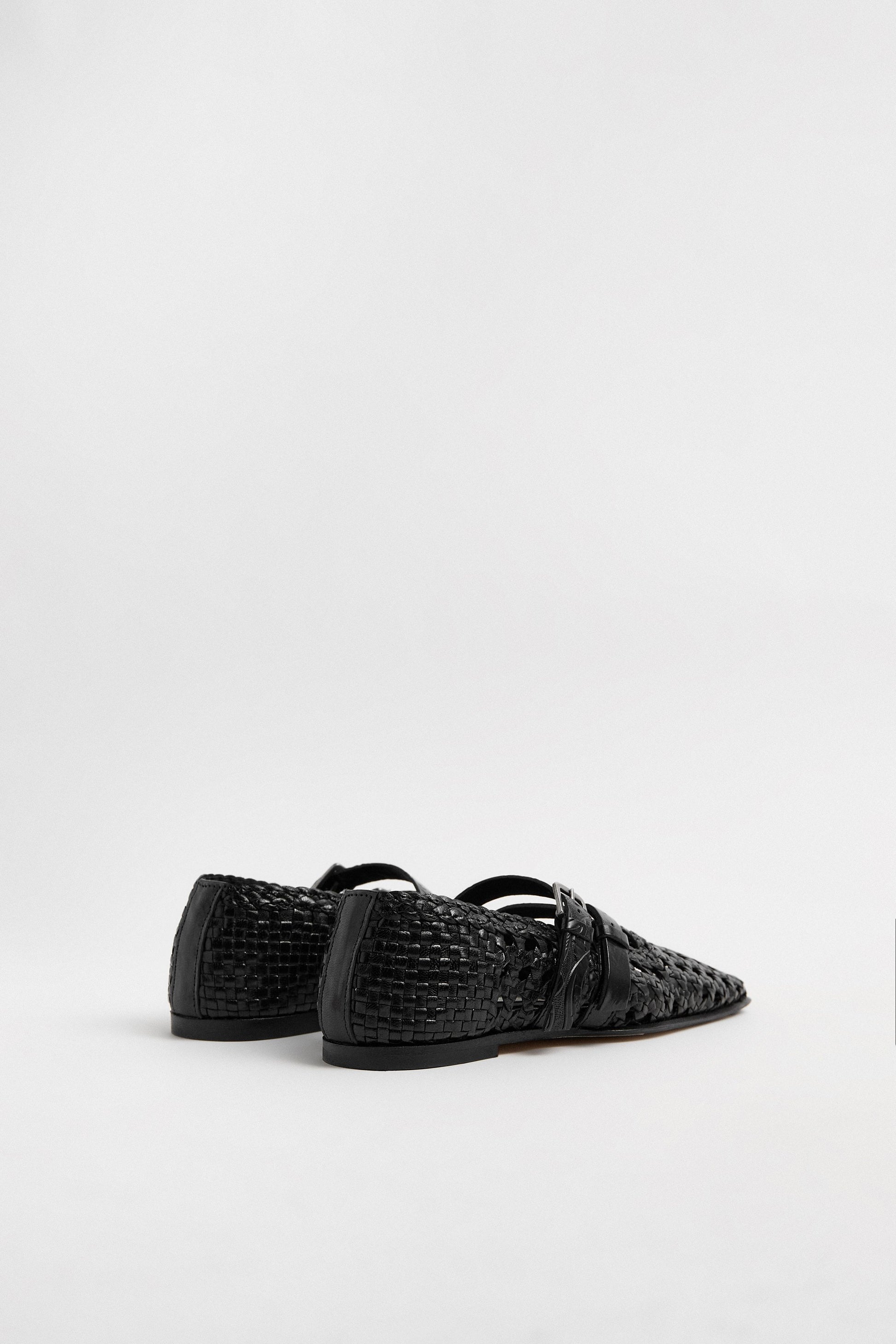MIISTA - Kiran black woven