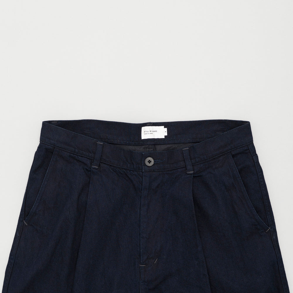 STILL BY HAND - 11.5 oz deep tuck denim pant navy