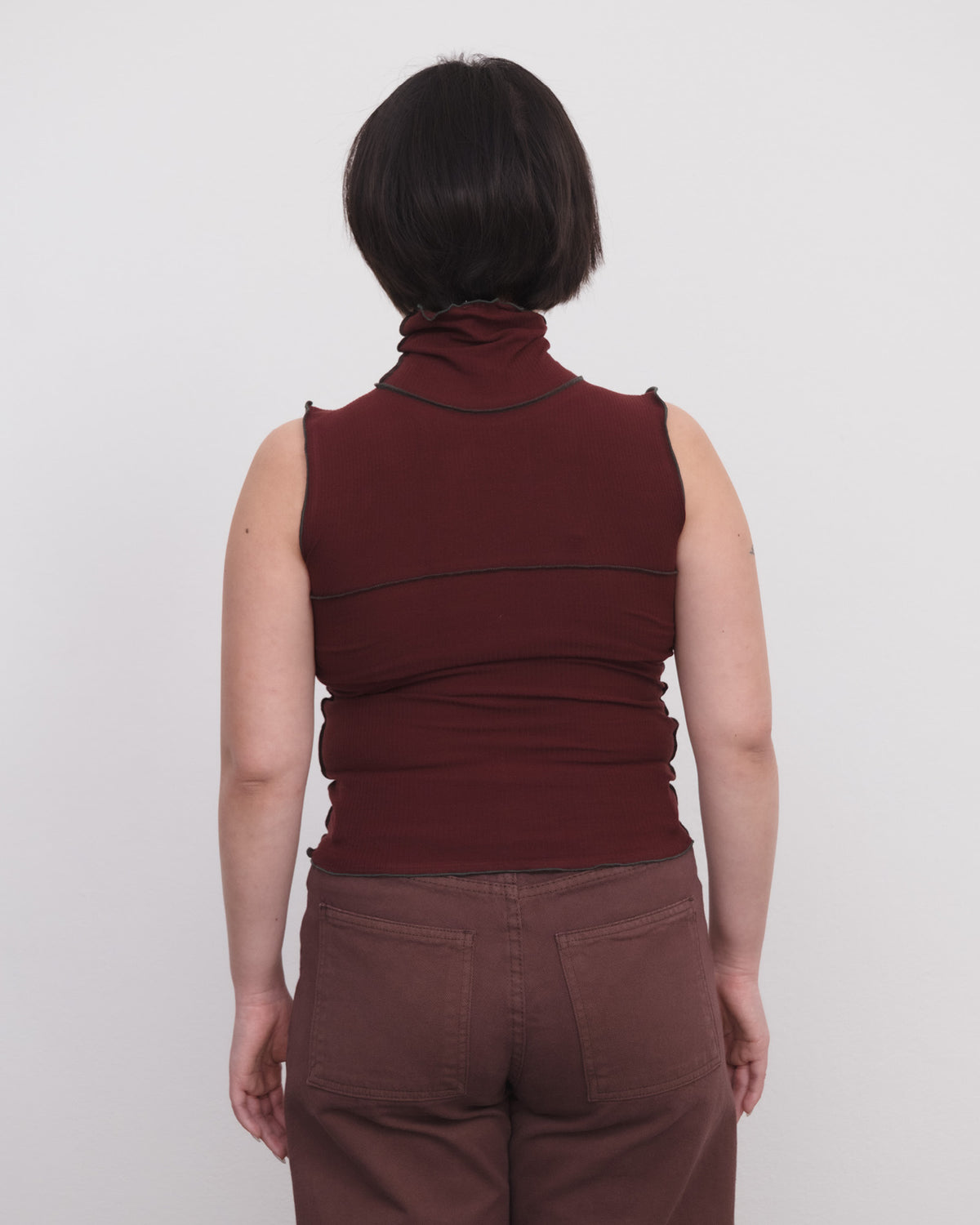 BASERANGE - Cinder turtleneck tank Nara red