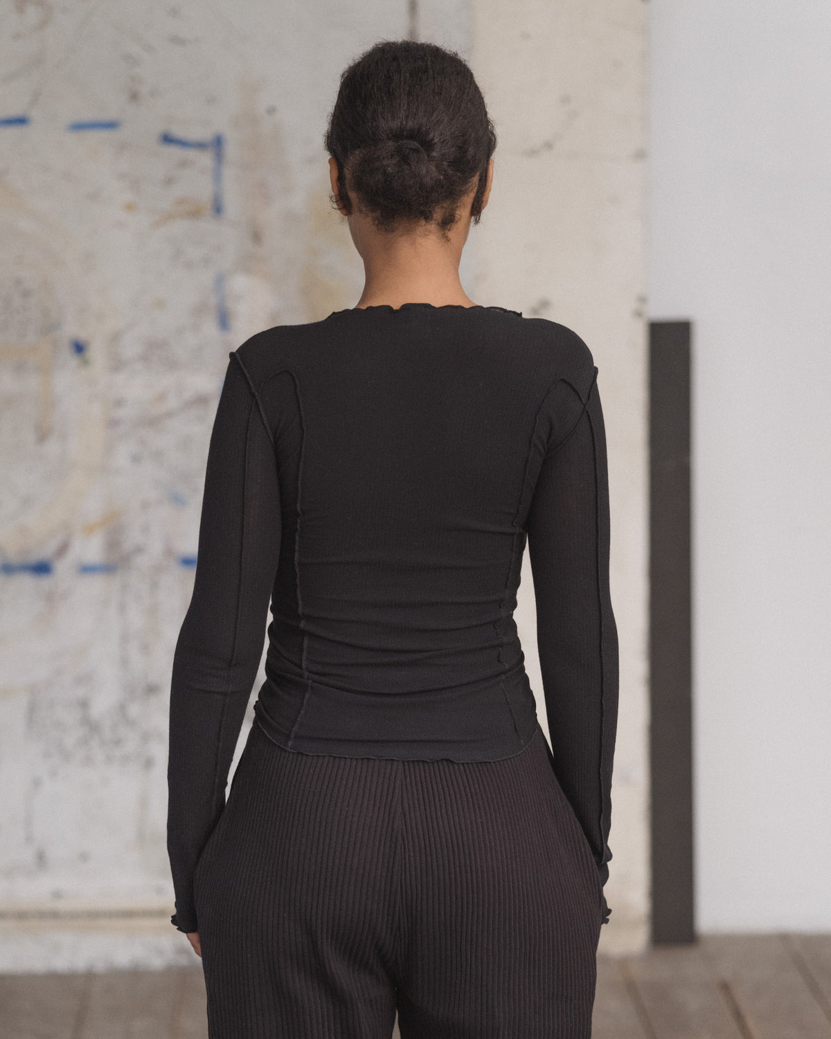 BASERANGE - Omato long sleeve cotton rib Black