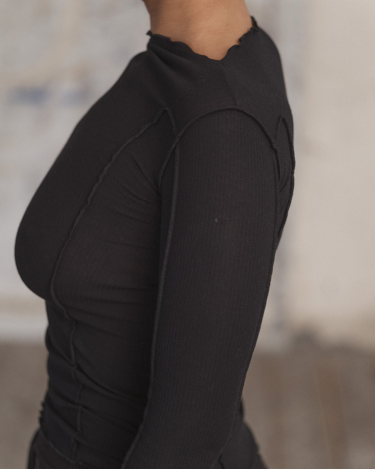 BASERANGE - Omato long sleeve cotton rib Black